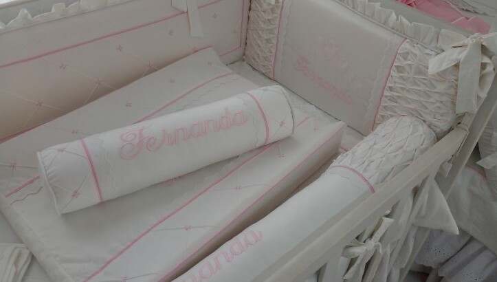 Kit Berço Branco e Rosa Básico