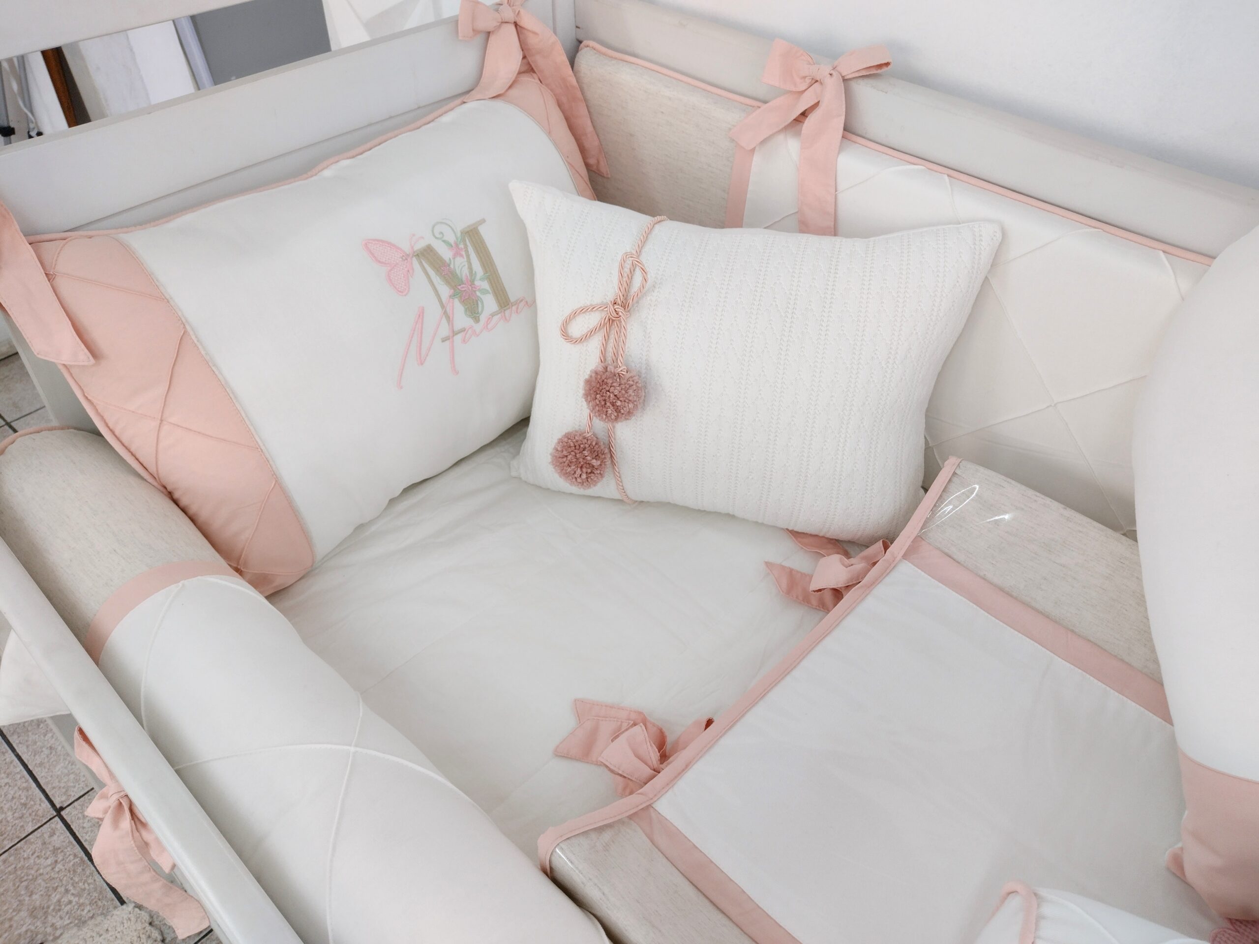 Kit Berço Off White e Rosê