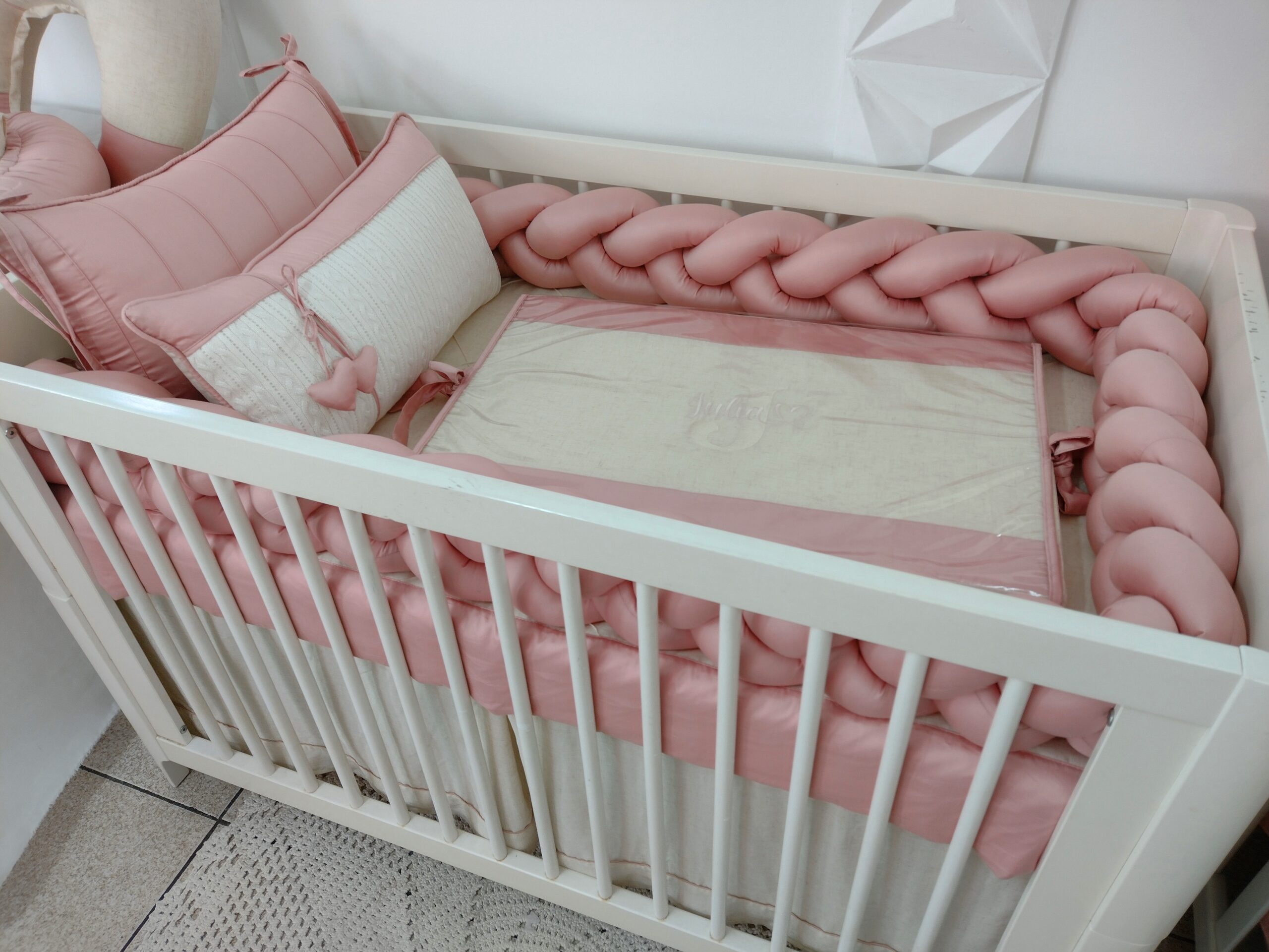 Kit Berço 400 fios e Tricô Corações - Imagem 2