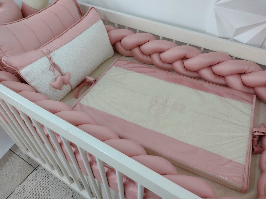 Kit Berço 400 fios e Tricô Corações